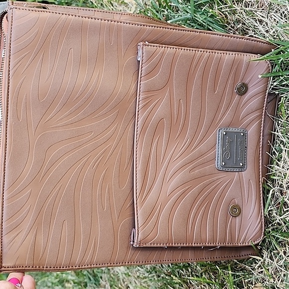 Rare Disney Loungefly Safari Backpack - Picture 6 of 16